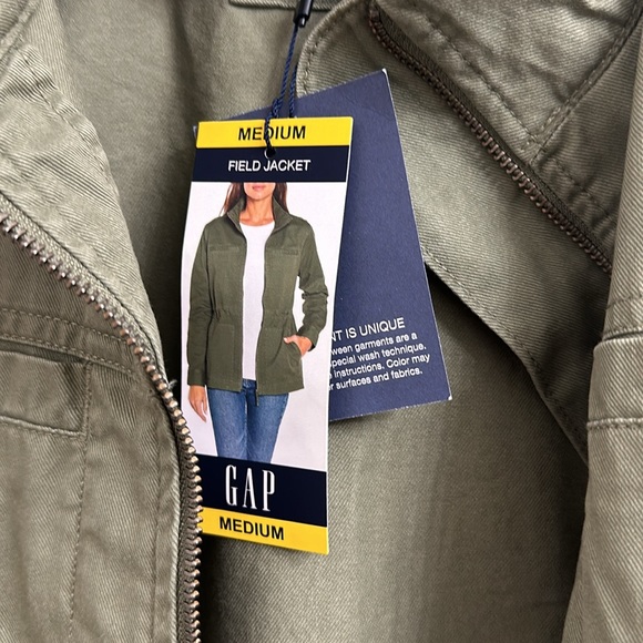 Gap field jacket size Medium - Picture 3 of 7